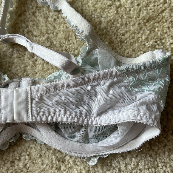 Victorias Secret Unlined Demi Bra - Picture 5 of 7